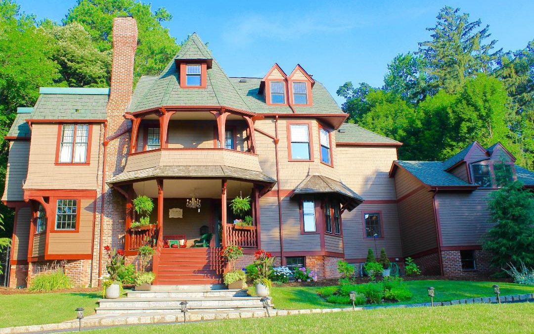 Montclair-Real-Estate-Stanton-Company-Realtors-Compelling-Offers-and-Sharpened-Prices-208-North-Mountain-Avenue-Montclair-NJ